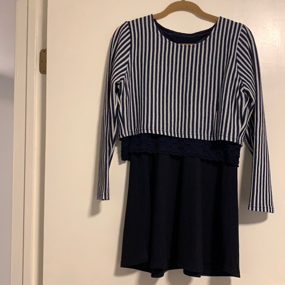 Dress - Picture 1 of 3